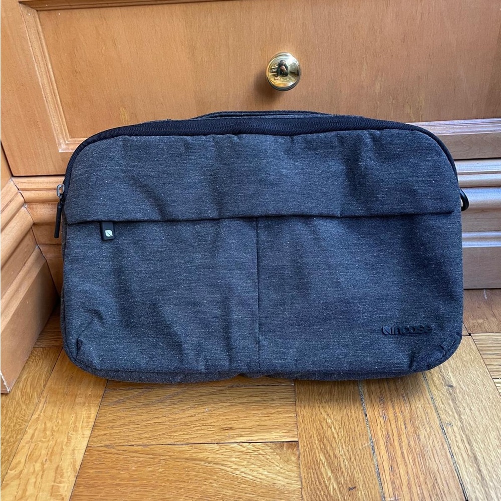 Incase padded black gray laptop iPad carrying case